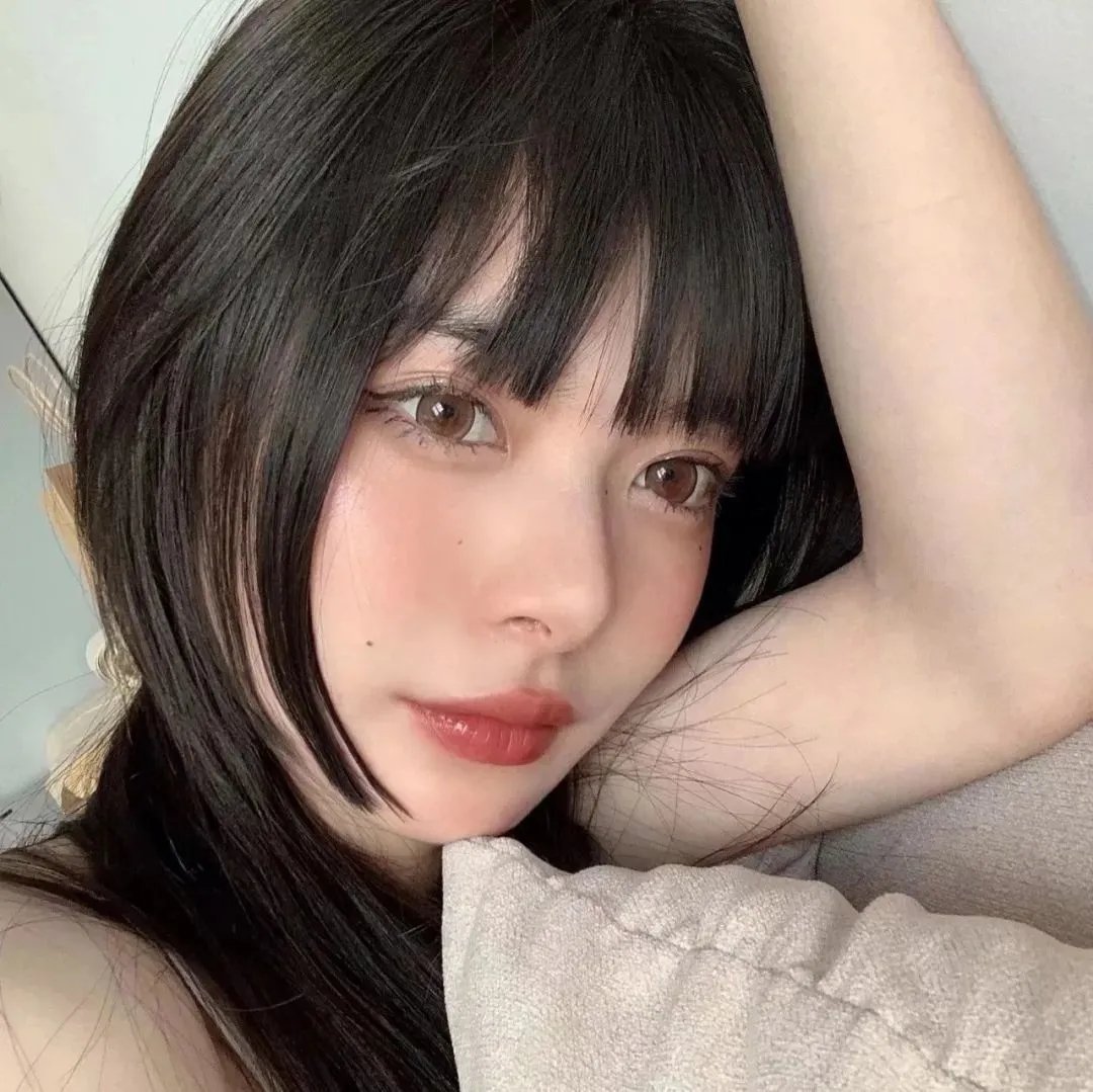 三个男人和一条美腿